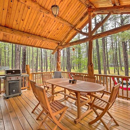 Lush Pinetop Retreat With Large Deck And Wooded Yard! Kültér fotó