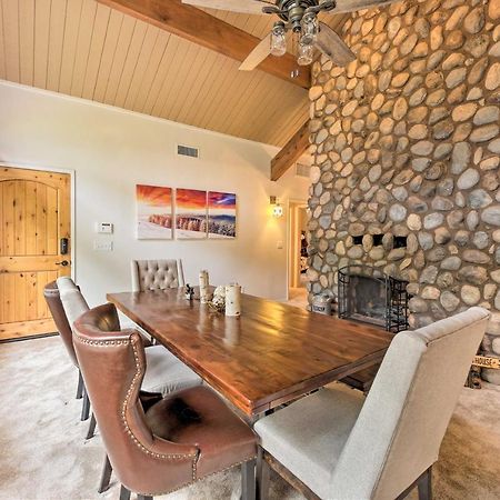 Lush Pinetop Retreat With Large Deck And Wooded Yard! Kültér fotó