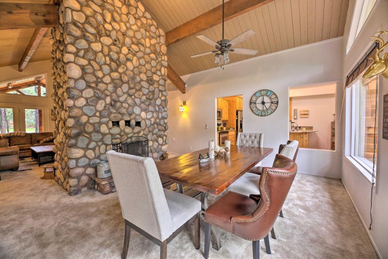 Lush Pinetop Retreat With Large Deck And Wooded Yard! Kültér fotó