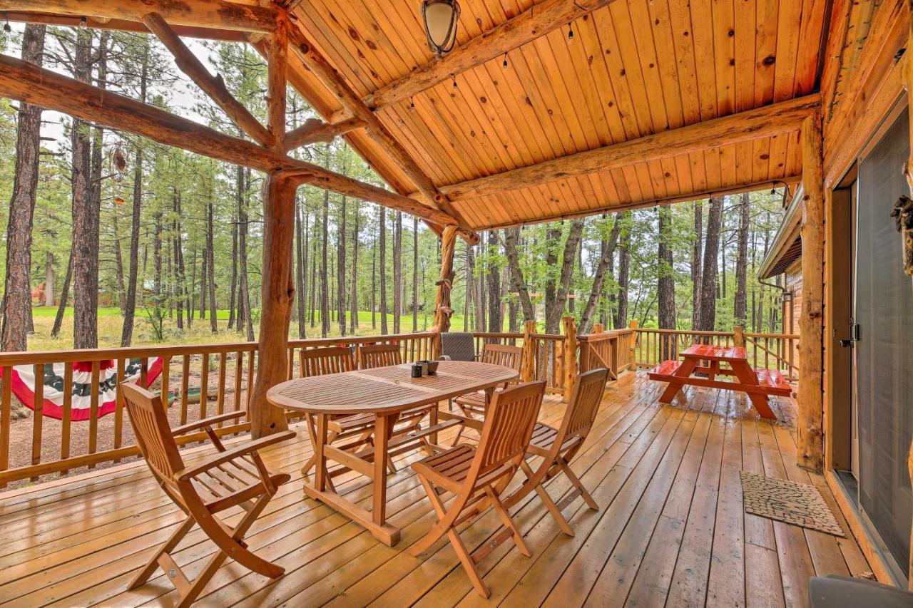 Lush Pinetop Retreat With Large Deck And Wooded Yard! Kültér fotó